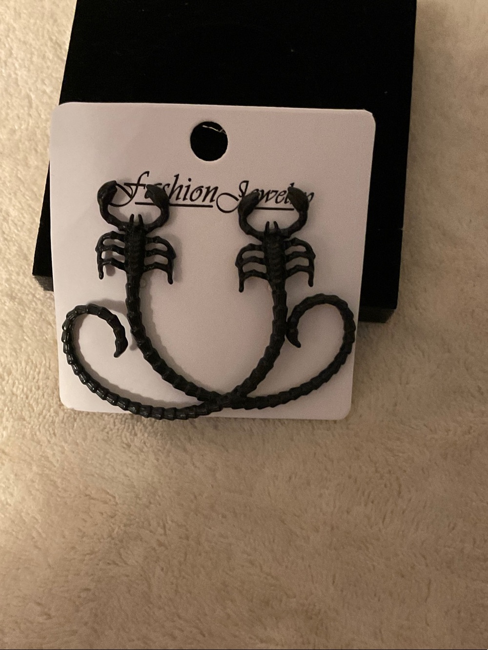 Fashion Jewelry Black Scorpion Dangle Earrings
